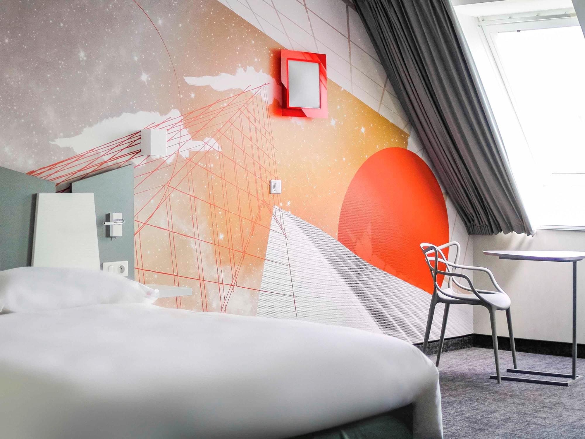 Ibis Styles Poitiers Centre Exterior foto