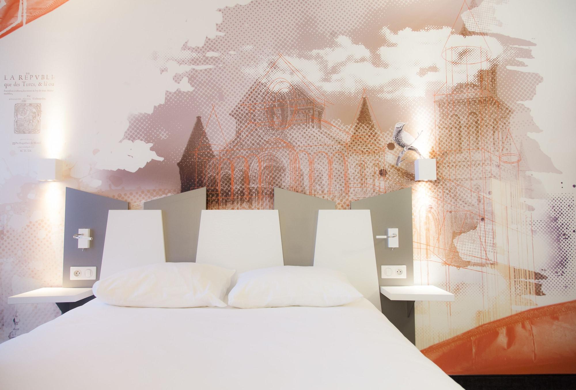 Ibis Styles Poitiers Centre Exterior foto
