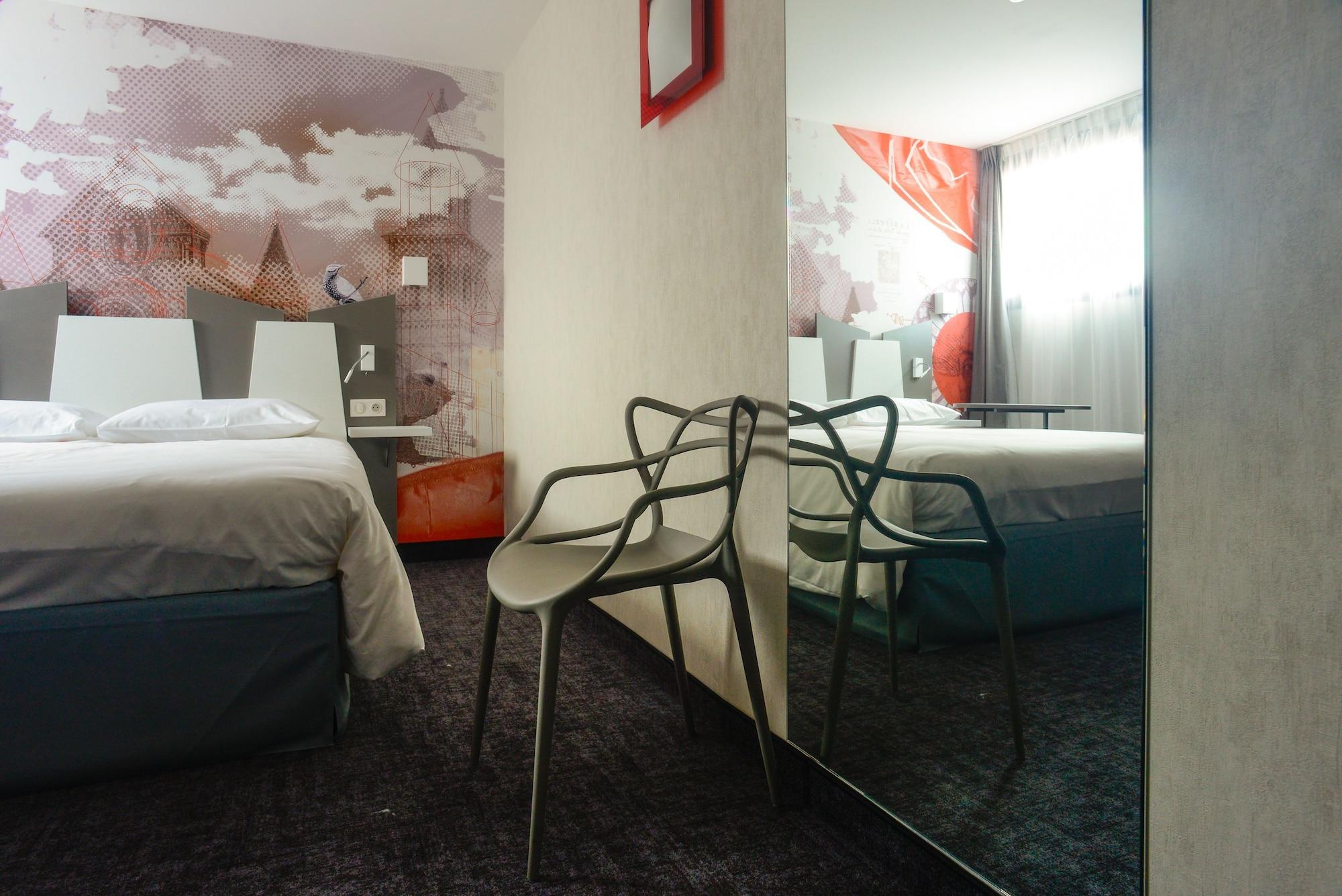 Ibis Styles Poitiers Centre Exterior foto
