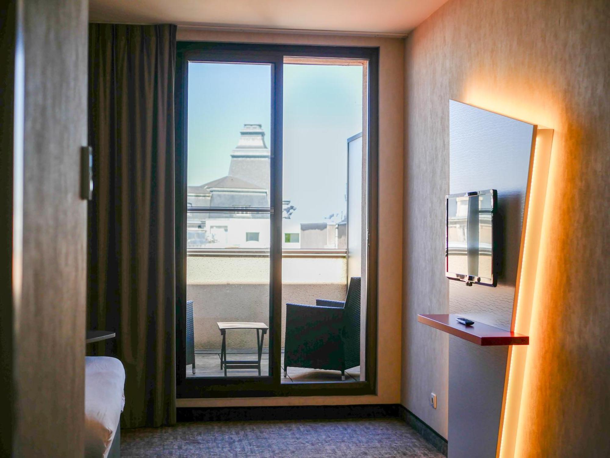 Ibis Styles Poitiers Centre Exterior foto