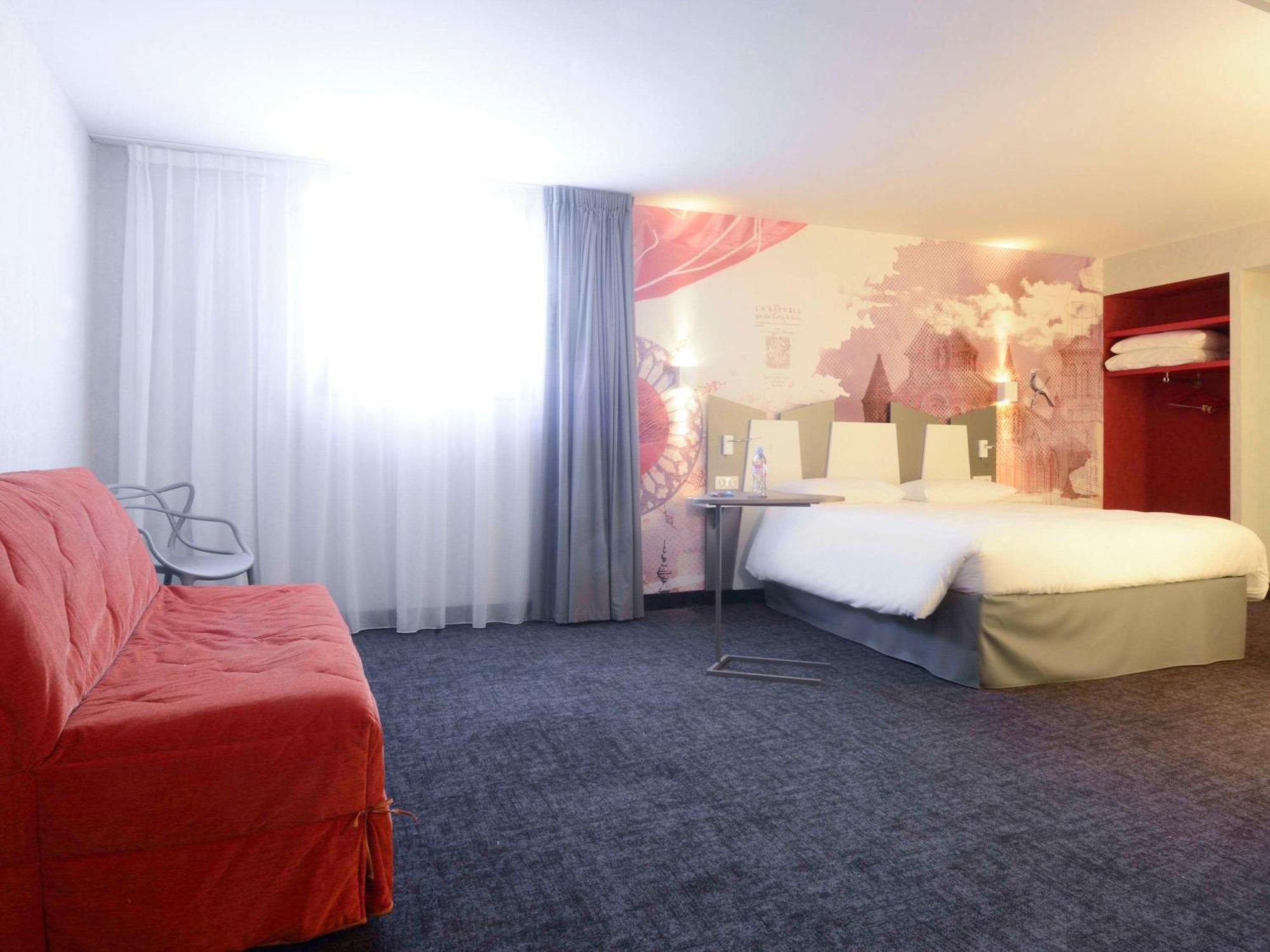 Ibis Styles Poitiers Centre Exterior foto