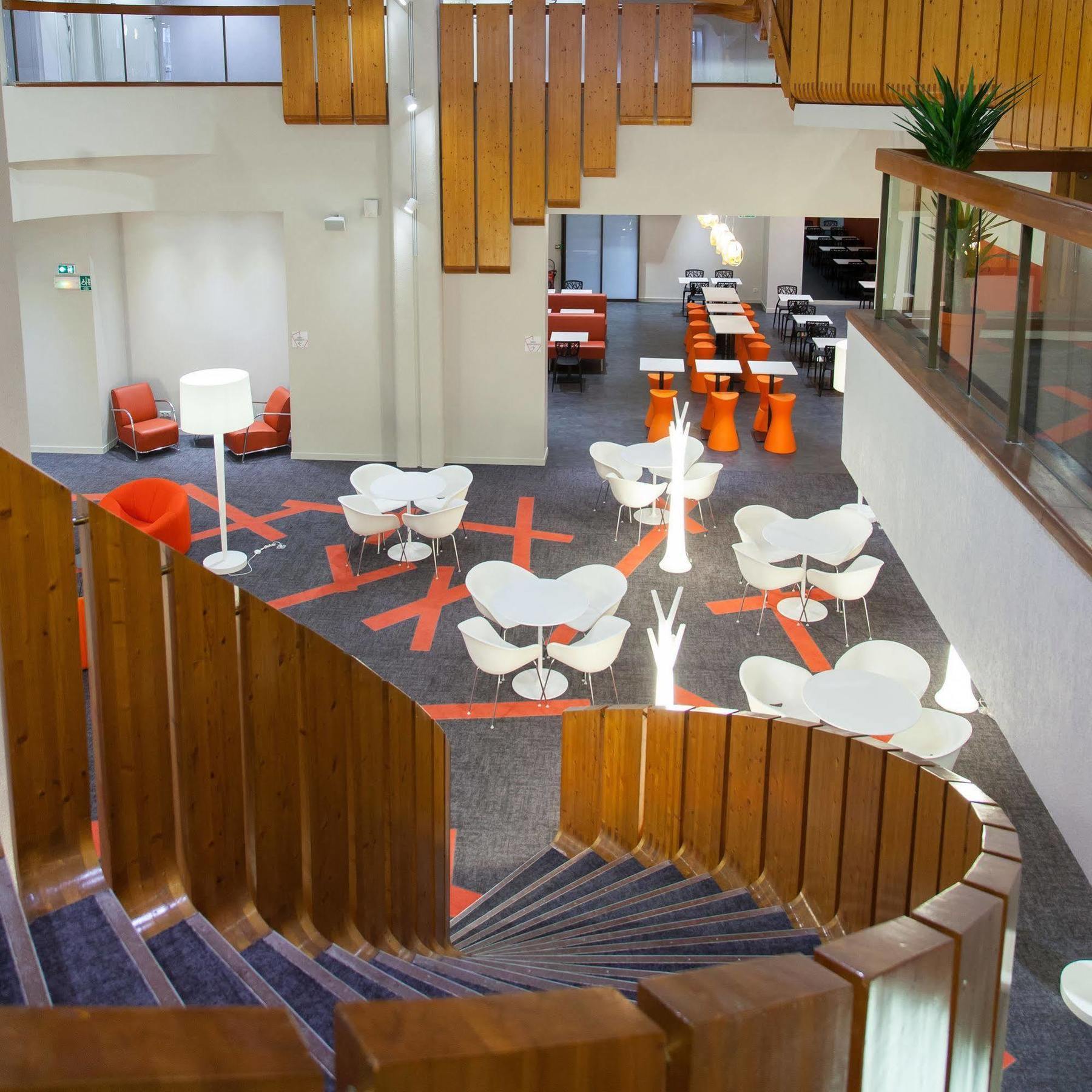 Ibis Styles Poitiers Centre Exterior foto
